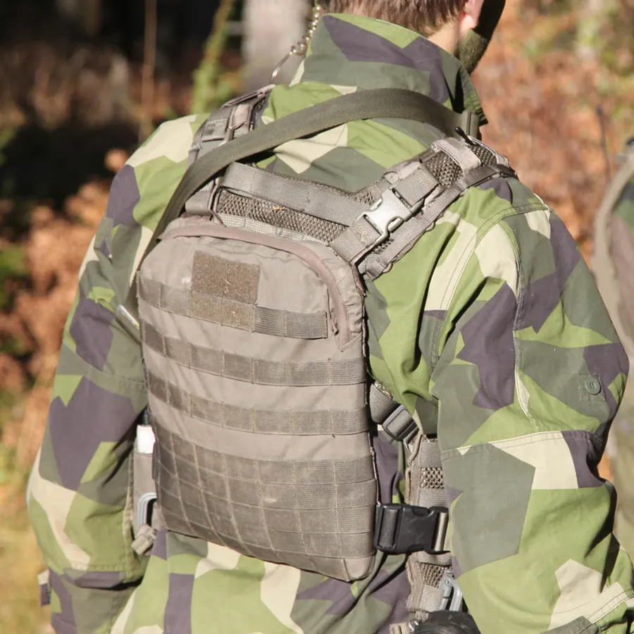 E_MIL-15_9623